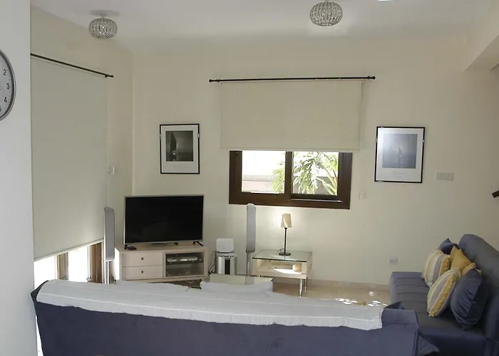 Summer Breeze Paralimni